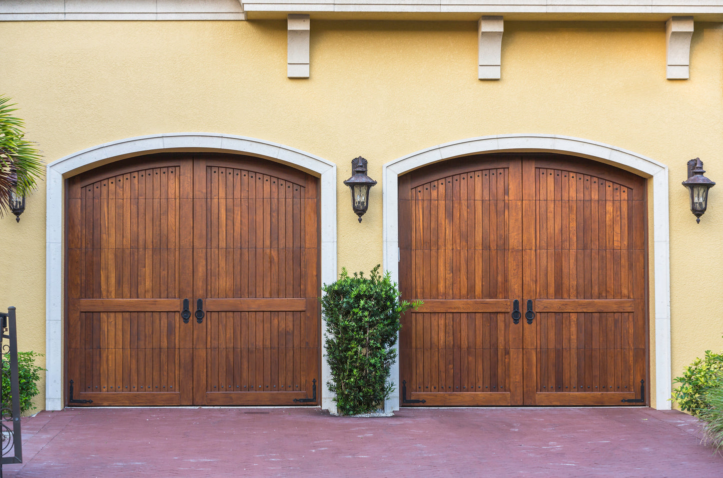 Vintage Swing -Swing Garage Doors