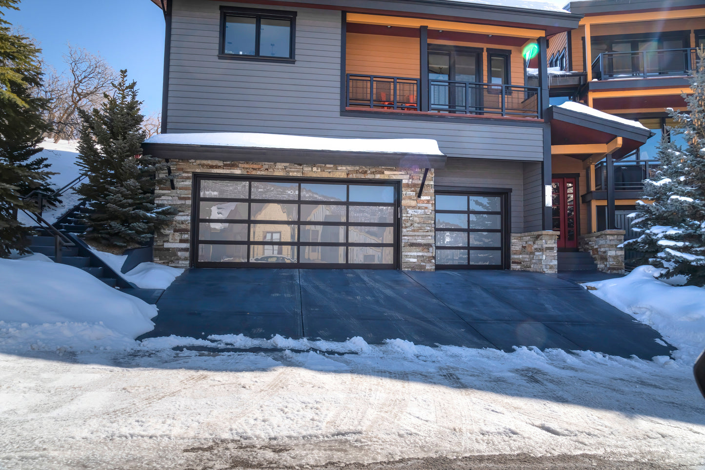 CityScape - Contemporary Glass Garage Door